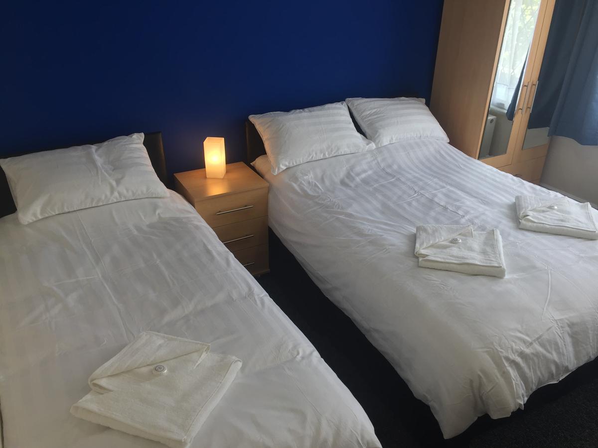 Hotel - Close To Beach, Centre, Train Station & Airport 3*